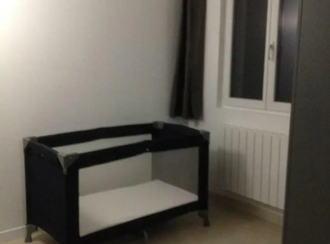 Des Ecuries * La Baconniere